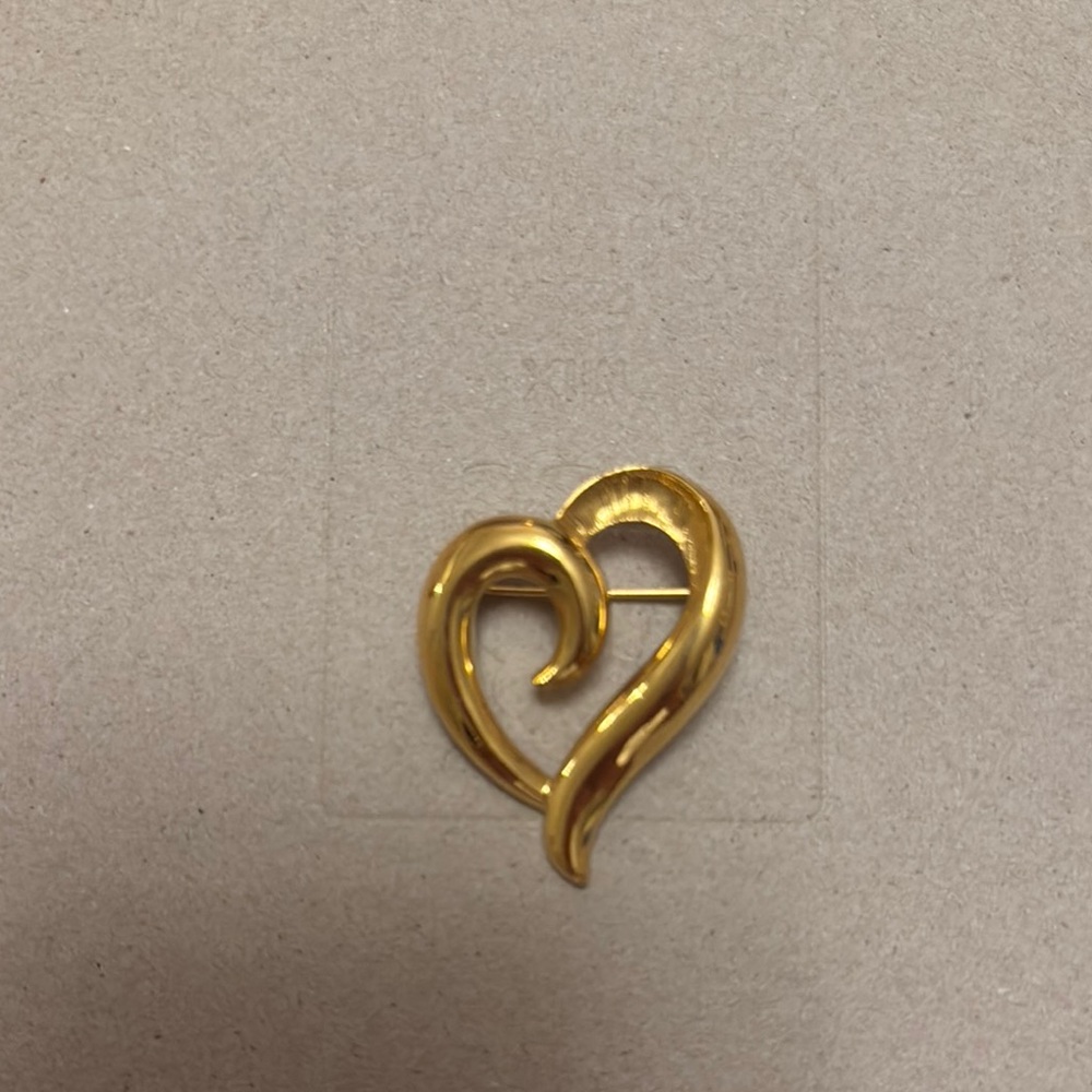 Napier Gold Heart Brooch with Open-Work Design